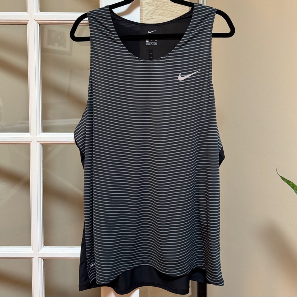 Nike Women's Black and Gray Striped Dri-Fit Tank Top